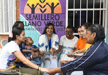 Mam&aacute; tiene el poder: historia de resiliencia, amor y esperanza de una madre  sobreviviente del conflicto