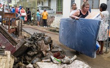 La Alcald&iacute;a de Cali responde a damnificados del 15 de mayo con ayuda humanitaria y acciones de restauraci&oacute;n de la normalidad