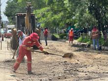 &iexcl;Adi&oacute;s, huecos! Alcald&iacute;a de Cali intensifica trabajos en el barrio El Diamante para recuperar sus calles