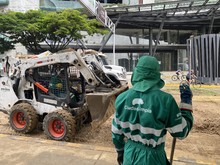  M&aacute;s de 1.350 metros c&uacute;bicos de residuos, el equivalente a 17 piscinas ol&iacute;mpicas, han sido recolectados despu&eacute;s de las inundaciones