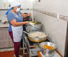 Gestora comunitaria que convierte la adversidad en solidaridad: la historia detr&aacute;s del comedor comunitario de Liliana Quiroz L&oacute;pez