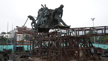 Restauración del monumento a la Solidaridad.