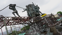 Restauración del monumento a la Solidaridad.