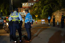 Autoridades intensifican operativos contra piques ilegales en el kil&oacute;metro 18