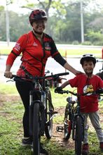 Tiago y su mam&aacute;, Alicia L&oacute;pez se gozaron del Ciclo Paseo Sur, desde la estaci&oacute;n Ingenio hasta estaci&oacute;n Panamericana