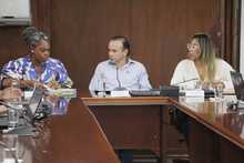 Secretar&iacute;a de Educaci&oacute;n y MEN abordan temas cruciales para mejorar la educaci&oacute;n en Cali