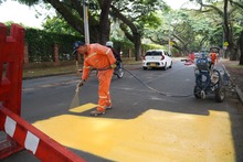 En el primer semestre de 2024 se demarcaron en Cali m&aacute;s de 168 mil metros lineales de v&iacute;as 