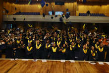 87 j&oacute;venes pertenecientes a zonas vulnerables de Cali se graduaron en TIC, gracias a una sinergia entre Alcald&iacute;a y el sector empresarial