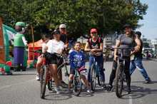 La bici se pedaleó en la celebración de su día en la Ciclovida de Cali 7