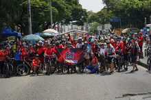 La bici se pedaleó en la celebración de su día en la Ciclovida de Cali 4