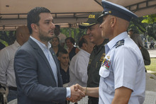 Cali rindi&oacute; un homenaje a los h&eacute;roes de la patria y a sus familias