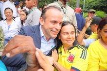 Cali se llen&oacute; de patriotismo: el 20 de julio miles de personas  acompa&ntilde;aron el desfile de la Fuerza P&uacute;blica