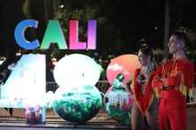 Junto a los operarios que limpian a diario la ciudad, alcalde Alejandro Eder abri&oacute; el recorrido &lsquo;488 razones para sentirme orgulloso de Cali&rsquo;