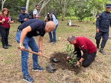 Alcald&iacute;a de Cali celebr&oacute; el D&iacute;a Nacional de Libertad Religiosa con siembra pedag&oacute;gica en el ecoparque de Pance 