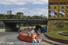 Se iniciar&aacute;n obras de restauraci&oacute;n del puente contiguo al Club Colombia, por lo cual se presentar&aacute;n desv&iacute;os en v&iacute;as en este sector