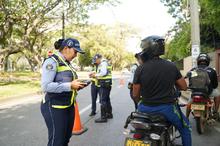  Recuperar la dignidad y el respeto hacia los agentes de tr&aacute;nsito y la autoridad, objetivo clave del alcalde Eder