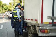  Recuperar la dignidad y el respeto hacia los agentes de tr&aacute;nsito y la autoridad, objetivo clave del alcalde Eder