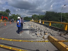 La Unidad de Bienes y Servicios requiri&oacute; al contratista del puente vehicular contiguo al Club Colombia para que cumpla el cronograma de los trabajos previstos en el tiempo estimado