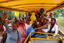 El medallista ol&iacute;mpico Yeison L&oacute;pez fue recibido en el &lsquo;Bus Tur&iacute;stico Cali 488 a&ntilde;os&rsquo;