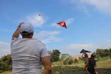 Un lote que llevaba m&aacute;s de 30 a&ntilde;os impactado por residuos y que fue recuperado por la Alcald&iacute;a, escenario del primer Festival de Cometas Mi Cali Bella