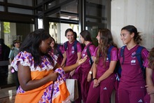 Salsa y folclor alegran llegada a Cali de las selecciones que disputar&aacute;n la Copa Mundial Femenina Sub- 20