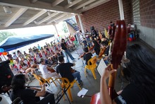 Salsa y folclor alegran llegada a Cali 6