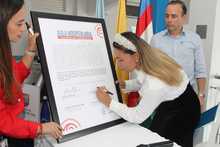 Alcald&iacute;a de Cali abre primer aula hospitalaria del Distrito para brindar educaci&oacute;n a m&aacute;s de 50 ni&ntilde;os en hospital infantil