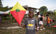 Con p&iacute;cnic, una tarde de cometas y actividades l&uacute;dicas, los ni&ntilde;os  fueron protagonistas en el jarill&oacute;n del r&iacute;o Cauca