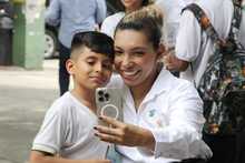 Alcald&iacute;a de Cali entrega la primera de 14 modernas bibliotecas escolares en  las que se est&aacute;n invirtiendo $1100 millones