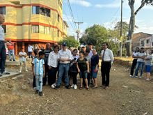 Alcalde Eder solucion&oacute; problem&aacute;tica en las v&iacute;as de Santa M&oacute;nica Popular que llevaba m&aacute;s de 7 a&ntilde;os y dio fecha para iniciar su pavimentaci&oacute;n