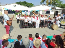 &iexcl;Un viaje por Colombia en la Instituci&oacute;n Educativa Oficial Villa del Sur! Estudiantes deslumbran con el Festival de la Diversidad Cultural