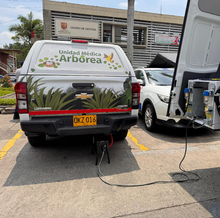 Veh&iacute;culos del Dagma y Movilidad pasaron por la medici&oacute;n de emisiones contaminantes con las dos nuevas unidades m&oacute;viles especializadas 