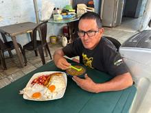 Amor y servicio: la Misi&oacute;n de Leonardo P&eacute;rez Ortiz con su comedor comunitario en el barrio San Pascual