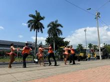 A ritmo de salsa se celebran los avances en recuperaci&oacute;n de la malla vial