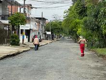 M&aacute;s de 500 metros lineales de v&iacute;as se recuperan a buen ritmo en el barrio Rep&uacute;blica de Israel 