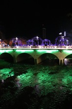 La &lsquo;sucursal del cielo&rsquo; se ilumina de verde en homenaje a la COP16