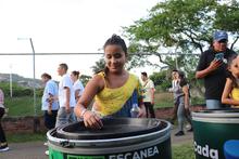 Alcald&iacute;a de Cali se suma a la meta de construir el mural de tapas  pl&aacute;sticas m&aacute;s grande del mundo