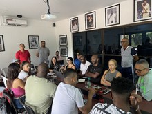 Equipo art&iacute;stico del &lsquo;Sals&oacute;dromo 2024&rsquo; en la sede oficial de Corfecali (avenida 2N # 48-02).