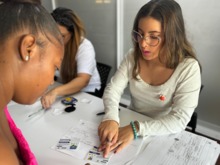 M&aacute;s de 1200 familias v&iacute;ctimas del conflicto armado reciben ayuda humanitaria en Cali