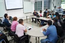 En mesa de trabajo, la ciudadan&iacute;a particip&oacute; activamente con miras a construir una movilidad segura y eficiente