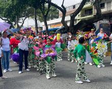 Con un desfile biodiverso la Instituci&oacute;n Educativa Oficial Agust&iacute;n Nieto Caballero celebr&oacute; la Semana Cultural y Ambiental 