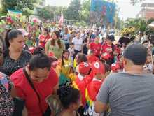Con un desfile biodiverso la Instituci&oacute;n Educativa Oficial Agust&iacute;n Nieto Caballero celebr&oacute; la Semana Cultural y Ambiental 