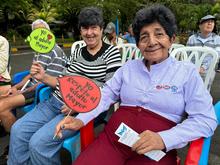 Cuidado y protecci&oacute;n para las personas mayores: prioridad de salud p&uacute;blica