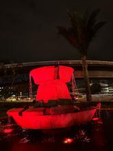Cali rinde homenaje a los Bomberos Voluntarios iluminando de rojo  ocho hitos y monumentos de la ciudad