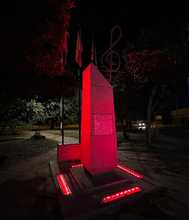 Cali rinde homenaje a los Bomberos Voluntarios iluminando de rojo  ocho hitos y monumentos de la ciudad