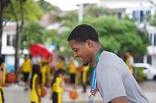 Ni&ntilde;os del programa &lsquo;Deporvida&rsquo; vivieron una tarde m&aacute;gica, al lado de jugadores de baloncesto universitario de Estados Unidos