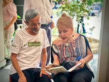 &lsquo;Libros Humanos&rsquo;, una apuesta de ciudad que refleja el valor de superar la vida en calle