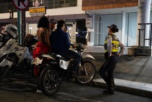 Movilidad intensifica controles a motocicletas que circulan sin placas y retrovisores
