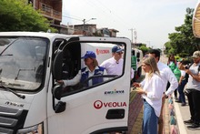 &iexcl;Comprometidos con el cuidado del medioambiente! Cali cuenta con seis nuevos veh&iacute;culos especializados para el servicio de recolecci&oacute;n de basuras