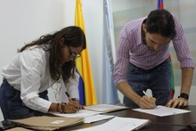 Cali tiene nuevos hijos adoptivos: 19 extranjeros recibieron la  nacionalidad colombiana